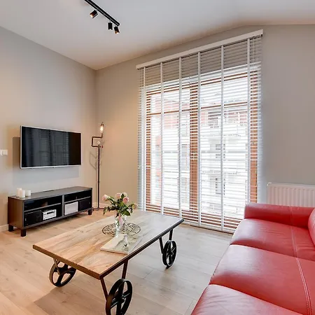 La Rose - Luxury Neptun Park Apartament *